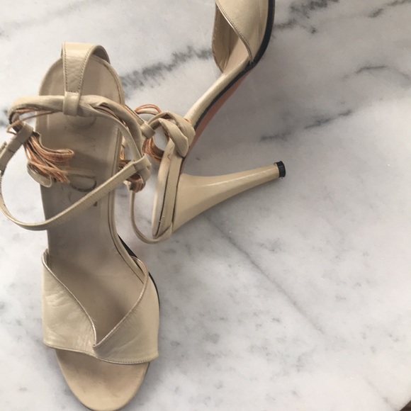 Stunningly Chic Sling Backs. Very good condition. Purchased at David’s Bloor. - Picture 3 of 6